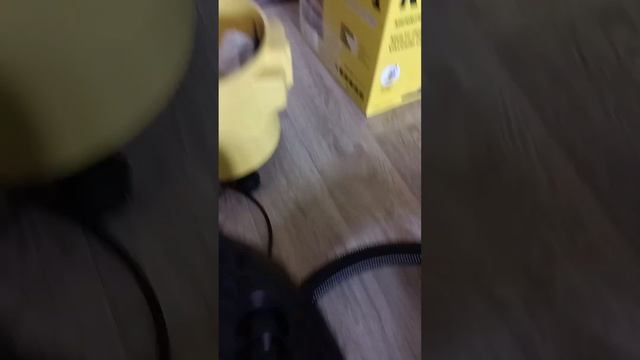 огляд пилососа Karcher Kwd 1