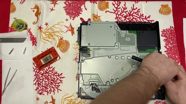 Разборка игровой консоли playstation 4 PS4 MODEL CUH-1208B смотреть онлайн