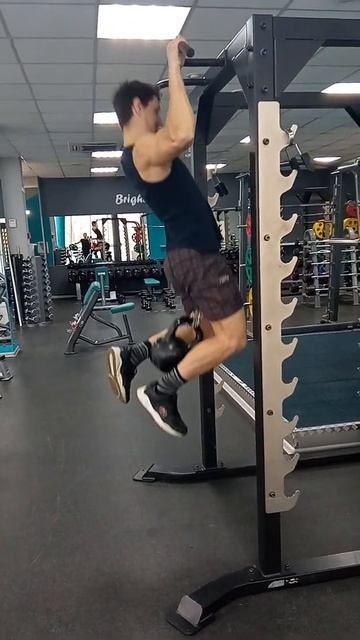 подтягивание с весом на спину смотреть онлайн