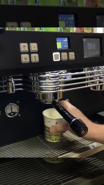 Dalla Corte XT контроль веса напитка без весов смотреть онлайн