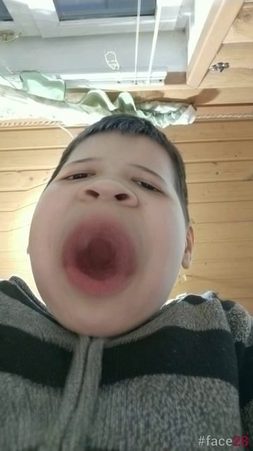 Большой рот кушает🍔 | Организм начинает есть | Vovan22k смотреть онлайн