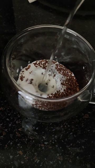 Ничем не хуже чем в кофейнях, правда если бы капучинат? смотреть онлайн