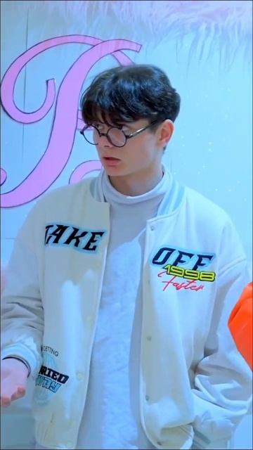 Дајанин дечко жели да јој да прстен! 💍😱 смотреть онлайн