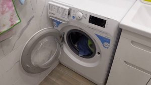 Распаковка — Стиральная машина Indesit BWSE 61051