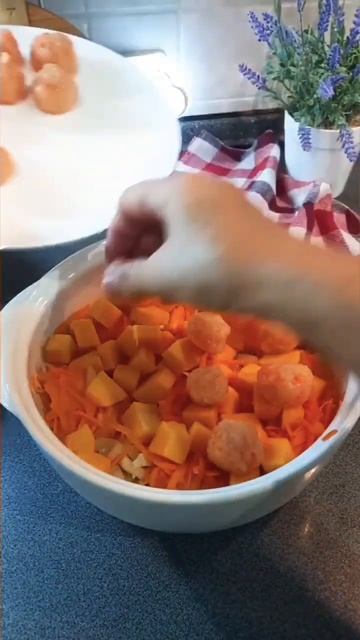 Тушёные ОВОЩИ с Куриными ФРИКАДЕЛЬКАМИ в Духовке смотреть онлайн