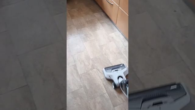 Пылесос это помощник.....но!😉🙃Без рук никуда....да да д? смотреть онлайн