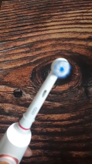 Электрическая зубная щетка Oral B смотреть онлайн