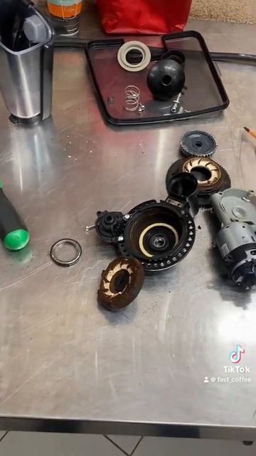 Ремонт кавомашини Philips latte go смотреть онлайн