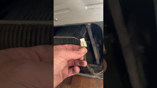 Холодильник дэво гудит , шумит! смотреть онлайн