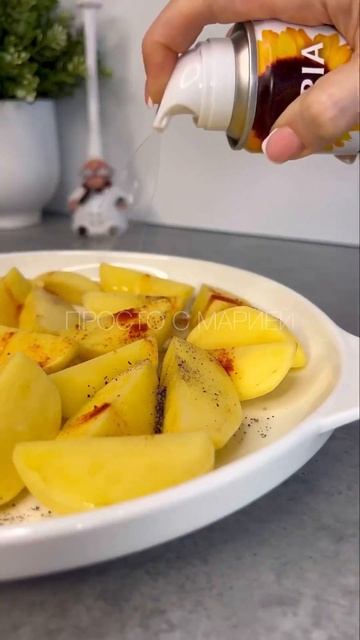 БЕЗ ПЛИТЫ И ДУХОВКИ ПОЛУЧАЕТСЯ ИДЕАЛЬНАЯ КАРТОШКА! смотреть онлайн