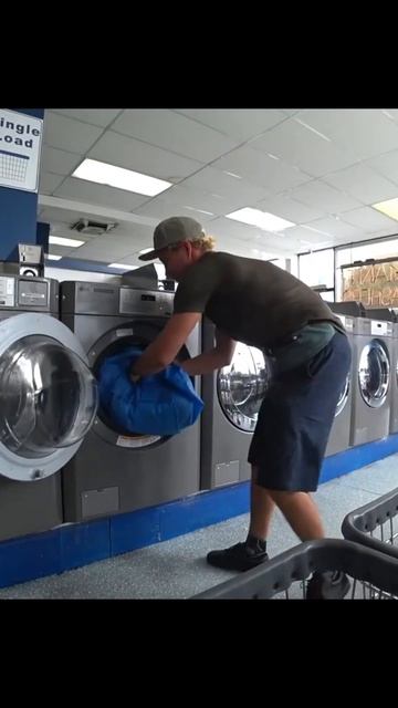 А вы знали, что в Америке люди стирают вещи? #влог #сша #? смотреть онлайн