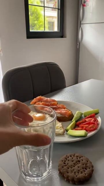 🍪Что ест на завтрак худеющий человек #питание #правил смотреть онлайн