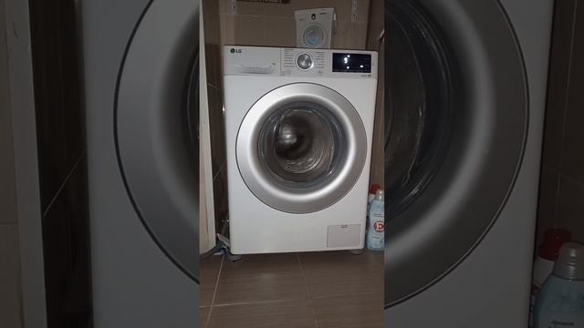 Стиральная машина LG 9 Kg Быстро 30 40 градусов 1400 Об/мин.