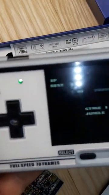 мини игровая приставка смотреть онлайн