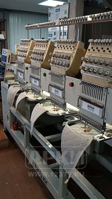 Мы вышиваем любые эмблемы и логотипы, картинки, надпис