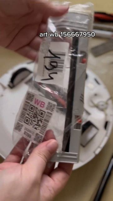 ЕДИНСТВЕННЫЙ МИНУС робота пылесоса 😄👌🏼#порядок#пы? смотреть онлайн