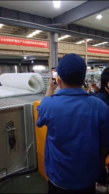 Хлопок, который расчесывал машина, был свернут в ряд о?