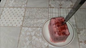 Клубника со сгущёнкой.