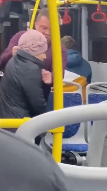 Пассажирка без QR-кода КАЗАНЬ #shorts. смотреть онлайн