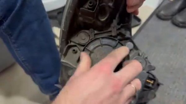 Установка и настройка LED ламп H4 #как правильно поменят?