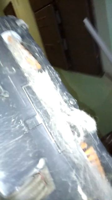 Пылесос аккумуляторный Electrolux Ergorapido ERGO01. Работа при вы? смотреть онлайн