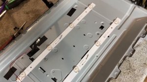 Ремонт телевизора Toshiba: Замена сгоревшей подсветки св?