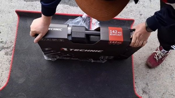 Набор ручных инструментов RUNTEC TECHNIC на 142 предмета