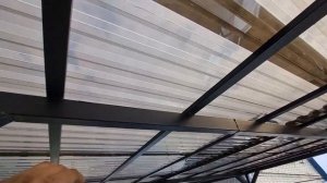 Навес для машины из профильной трубы и монолитного по?