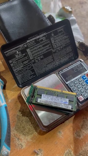 В магазине их тоже на вес продают?😂 смотреть онлайн