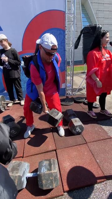 Гантель 130кг.Поднятие Гантель 110,120,130 Крестовский остр? смотреть онлайн