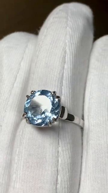 Кольцо серебро 925 17,5 р-р вес 3,05 гр с топазом смотреть онлайн