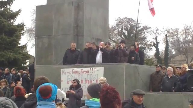 Керчь.1 марта,2014.поднятие флага России.