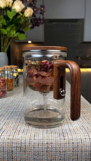 Милый заварочный чайник