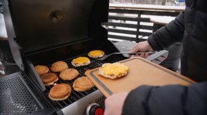 Чикенбургер на газовом гриле KOCH Gourmet 300