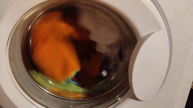 Стиральная машина INDESIT WISL83(82) Отжим смотреть онлайн