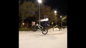 Крутые трюки на BMX