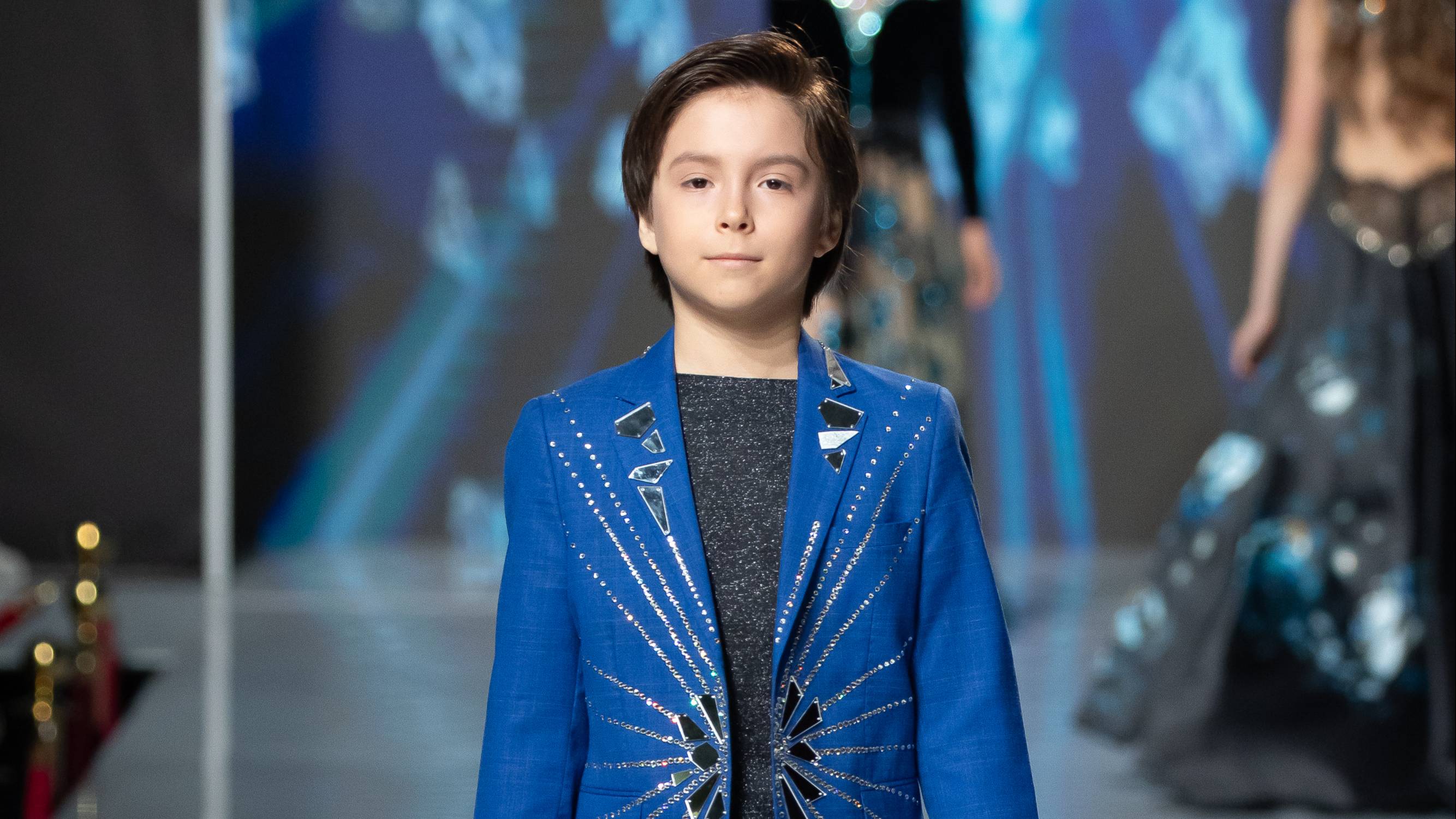 Стёпа на показах Эстет апрель 2025
Estet Fashion Week 2025 April