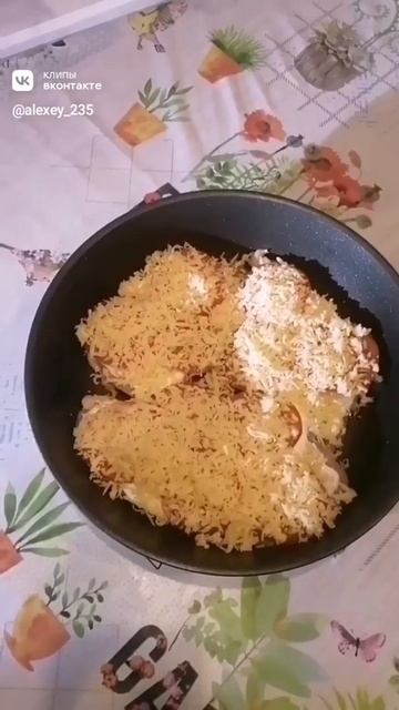 Куриное филе в духовке. +Пюре +Соус и "Болгарскии перец. смотреть онлайн