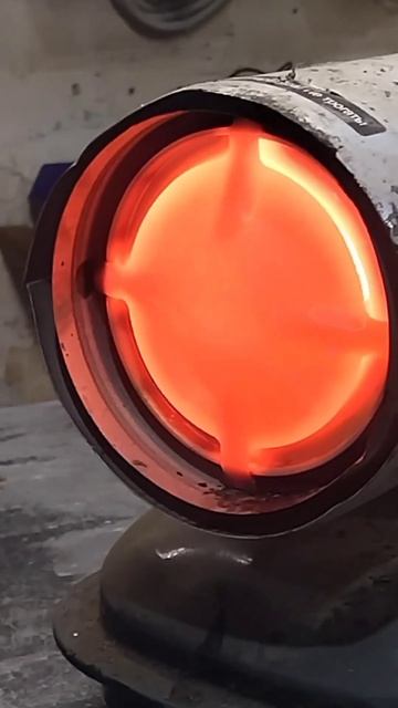 Нагреватель воздуха дизельный. #tools #горелка #automobile #fire смотреть онлайн