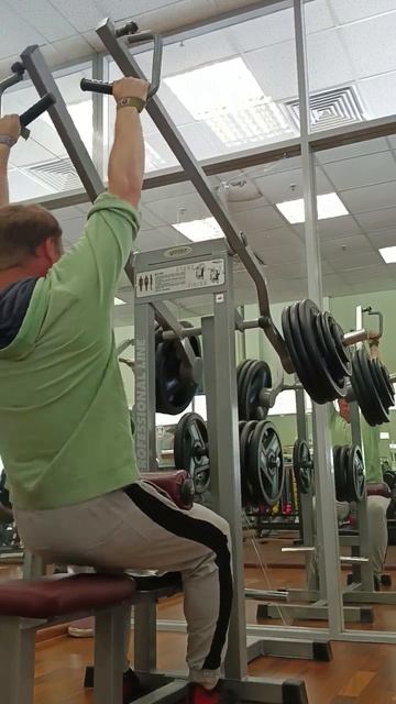 Вертикальная тяга 162,5 или 170 кг на разы #бодибилдинг #фи смотреть онлайн