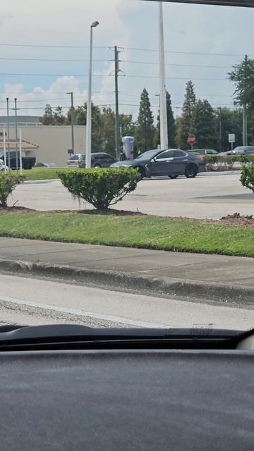 На заправке есть пылесос и не только смотреть онлайн