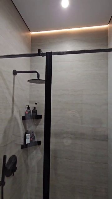 Душова перегородка із загартованого скла під замовле?