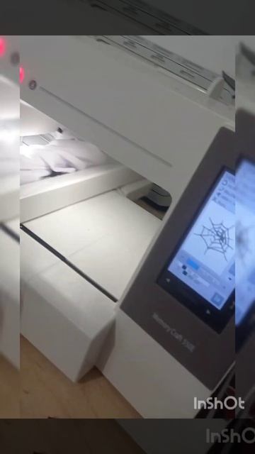 помощь другу😎                     #вышивка #швея #швейнаямашин