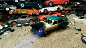 Машина горит! Видео про машинки.. Уничтожение scale 1:36!!
