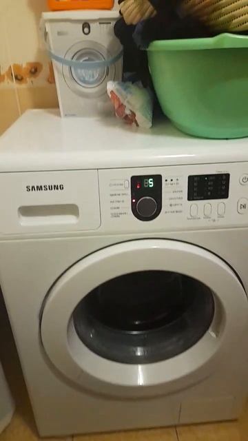 отжим сейчас.(звуки космолёта) смотреть онлайн