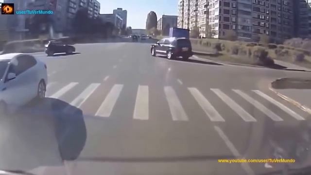 Авто приколы 2015 Девушки за рулем и не только Смешное на дороге Авто приколы 2015 смотреть онлайн