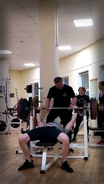 норматив КМС bench press 140kg 310 lbs собственный вес 75 кг #shorts смотреть онлайн