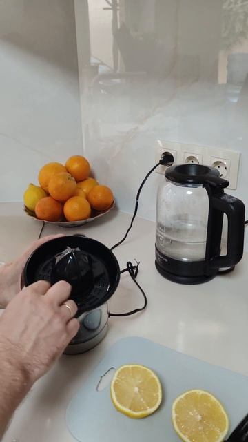 Соковыжималка для фруктов Aresa AR-2503 за 1400 рублей смотреть онлайн