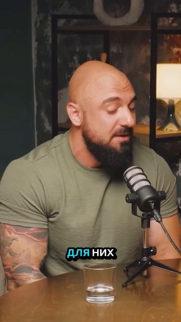 Накачаться маленькими весами #тренер #качалка #мышцы #? смотреть онлайн