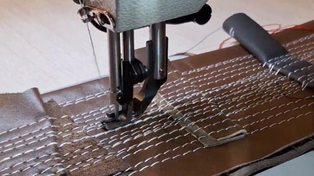 настройка и регулировка шва на швейной машине Typical 6-7-d. смотреть онлайн